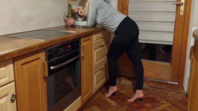 Amateur Blonde Mature Wife Enjoys Sex In A Kitchen - upornia.com