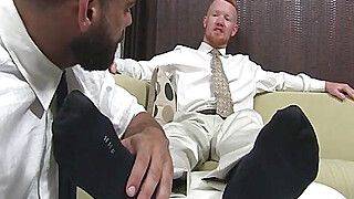 Ginger stud licks friends feet and toes and gets a facial - gayxo.com